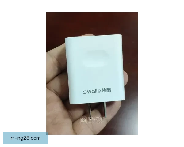 水晶邓恩合同期满离开波特兰荆棘正式加盟哥谭FC